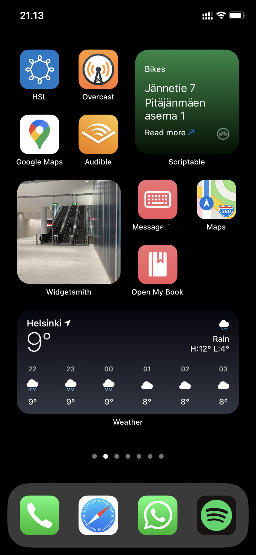 My commute home screen with transit related apps and Audible and Overcast. Widget for bikes top right
